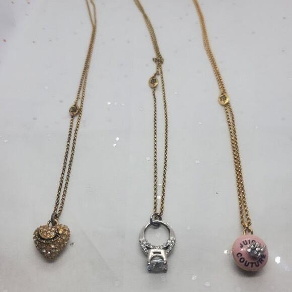 Juicy Couture Trio Of Necklaces - Vintage Y2K Jewelry - Ring Cupcake Heart - Picture 3 of 11